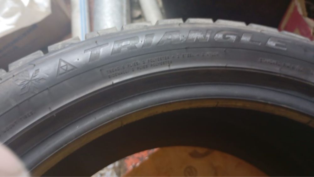 Зимние шины полный комплект бмв