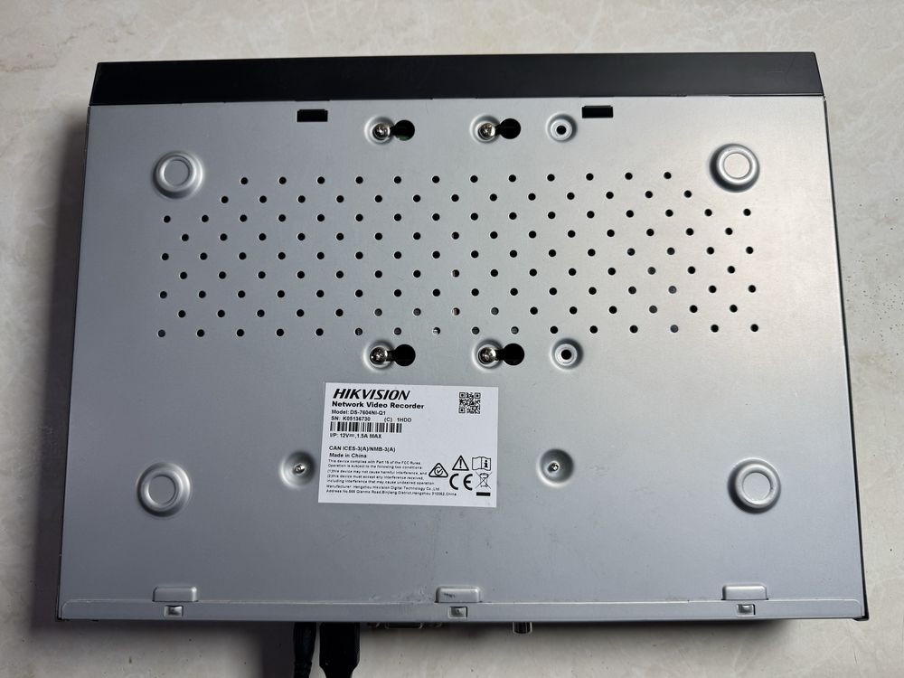 Комплект видеонаблюдения Hikvision — полный пакет, готов к работе