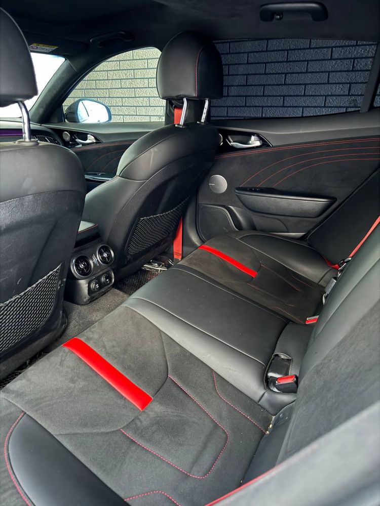 Kia Stinger supercar