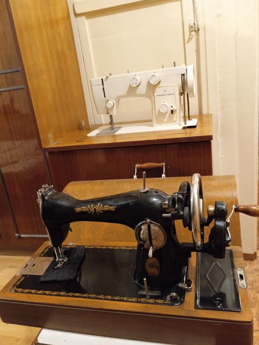 Продам машинки швейные