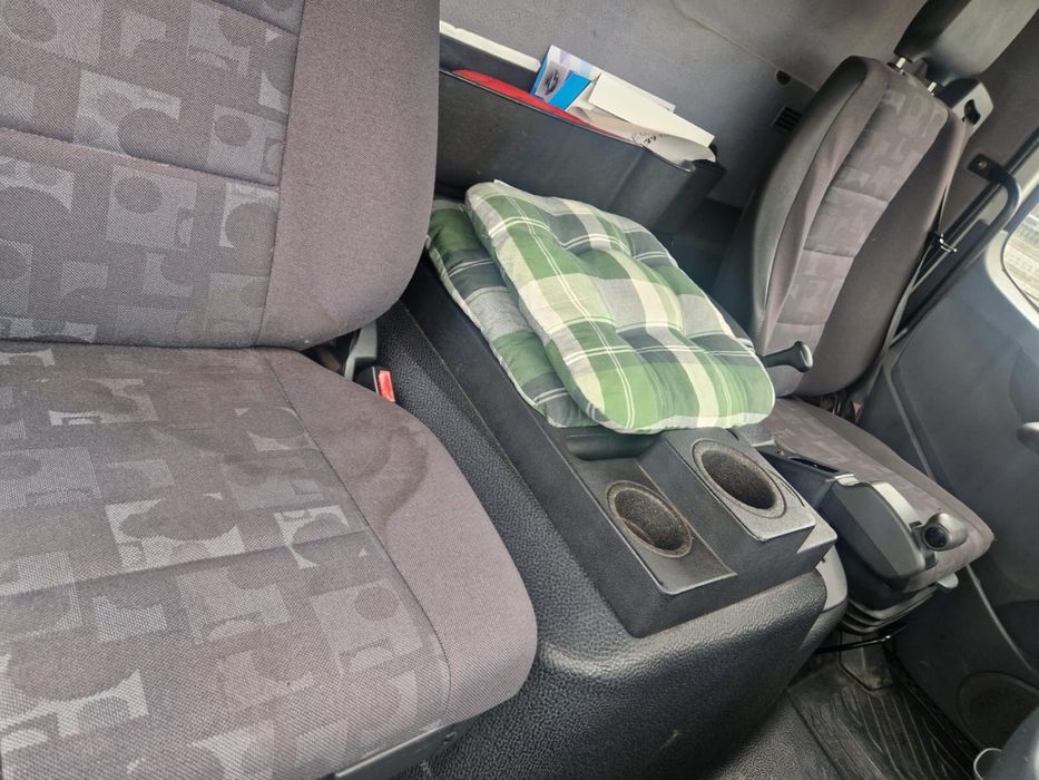 Vand camion Atego Școala de șoferi