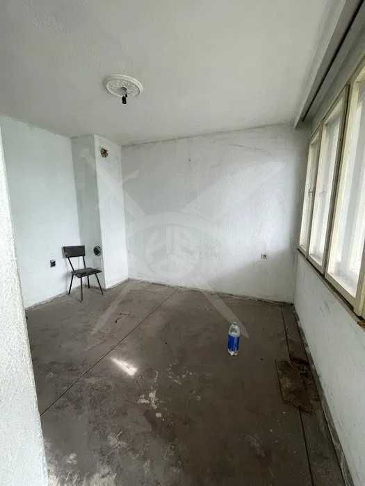 Продава се Многостаен апартамент в Карлово - 110 кв.м за 1373 €/кв.м - Снимка #1