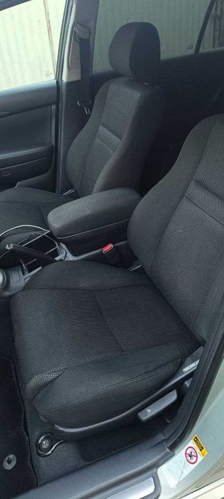 Toyota Avensis T25, 2004 2.0 D4D