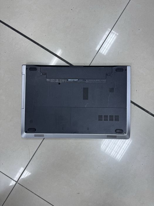 Лаптоп DELL Inspiron 17 5749 i7