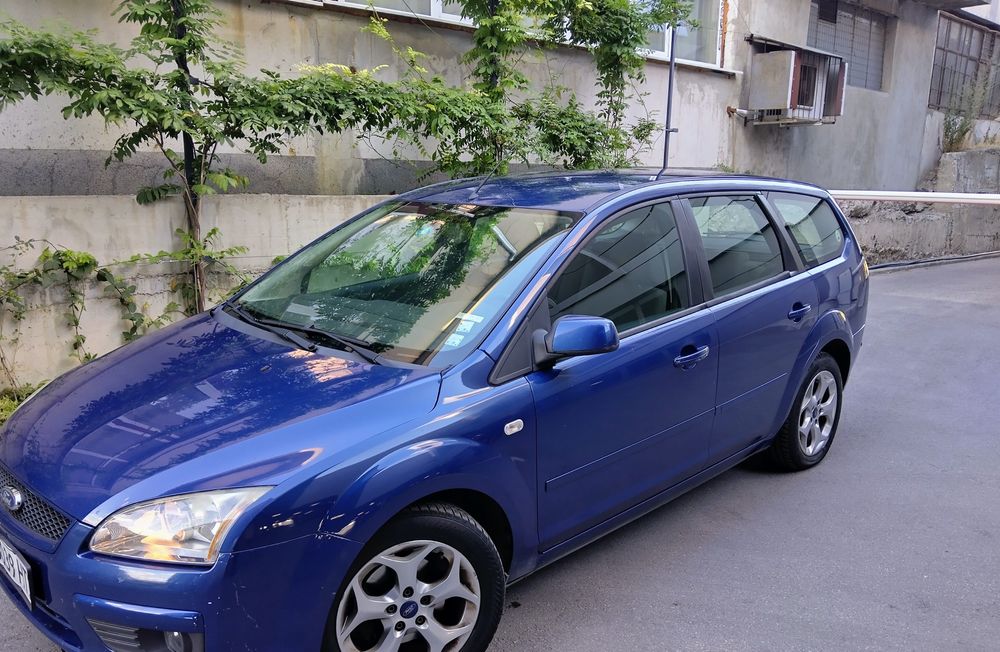 Лека автомобил Форд Фокус