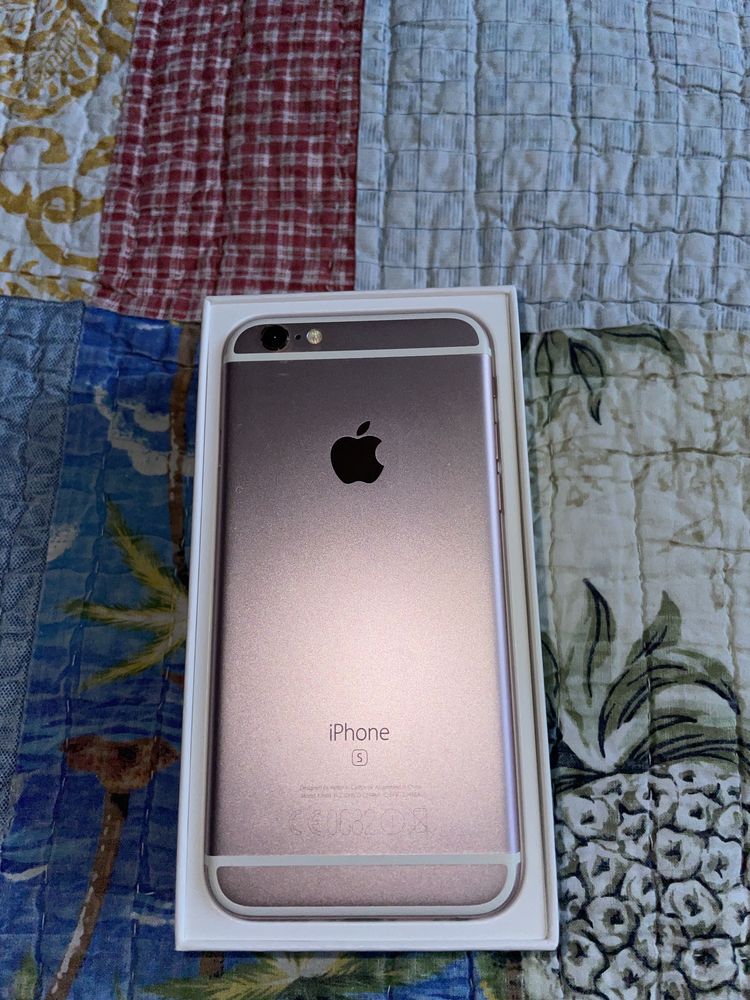 IPhone 6S foarte bine întreținut.