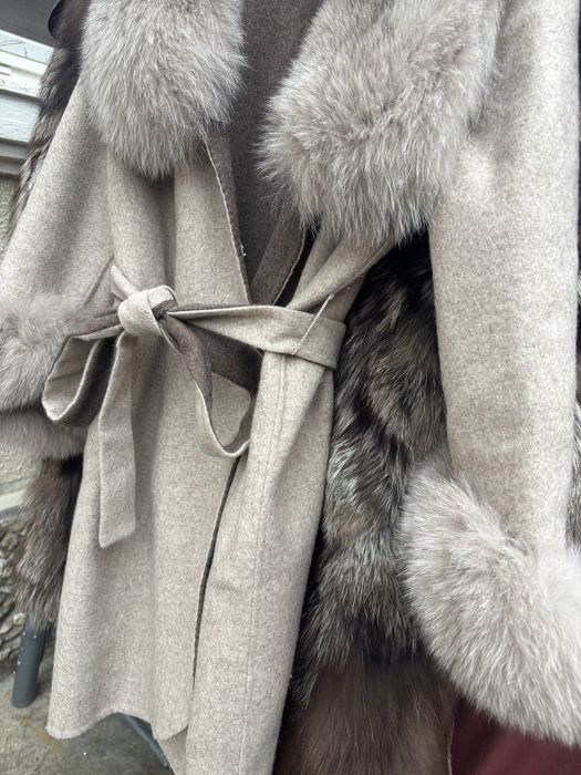 Haina de stofa cu blana naturala
