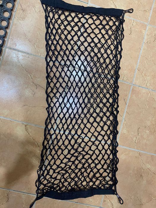 Продаю сетку багажника