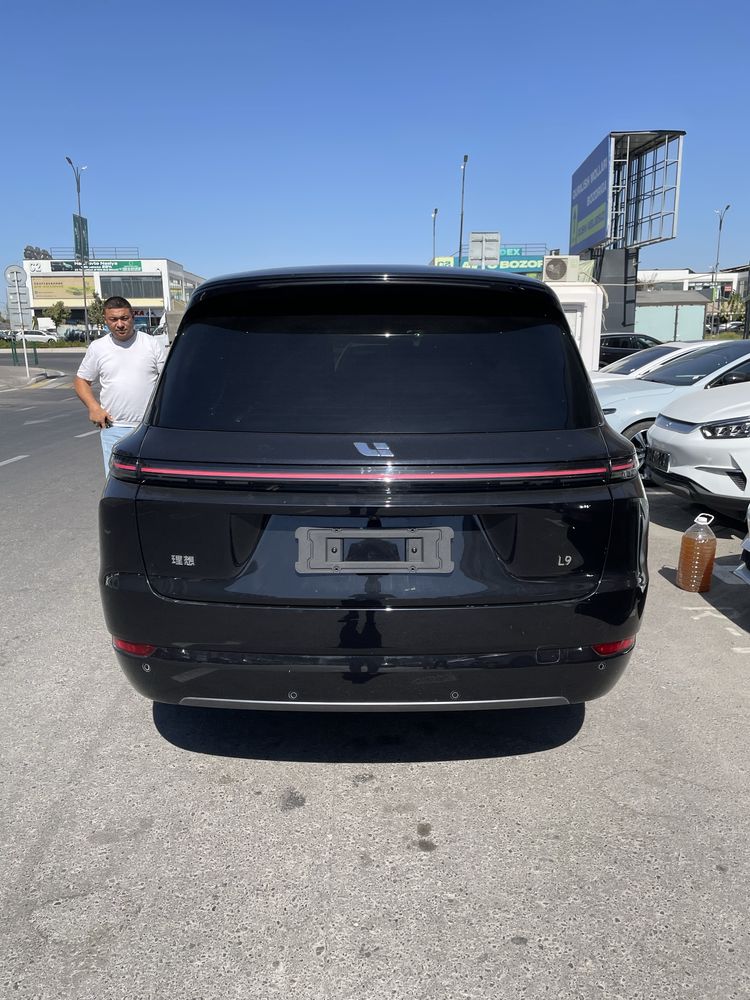 Lixiang L9 2023 года