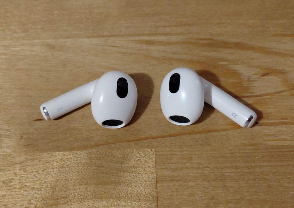 Слушалки Apple AirPods 3, Lightning Charging Case, White