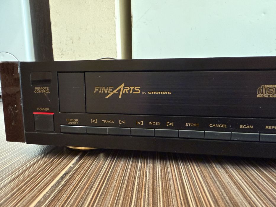 Fine Arts CD9000 Качествен CD plaeyr
