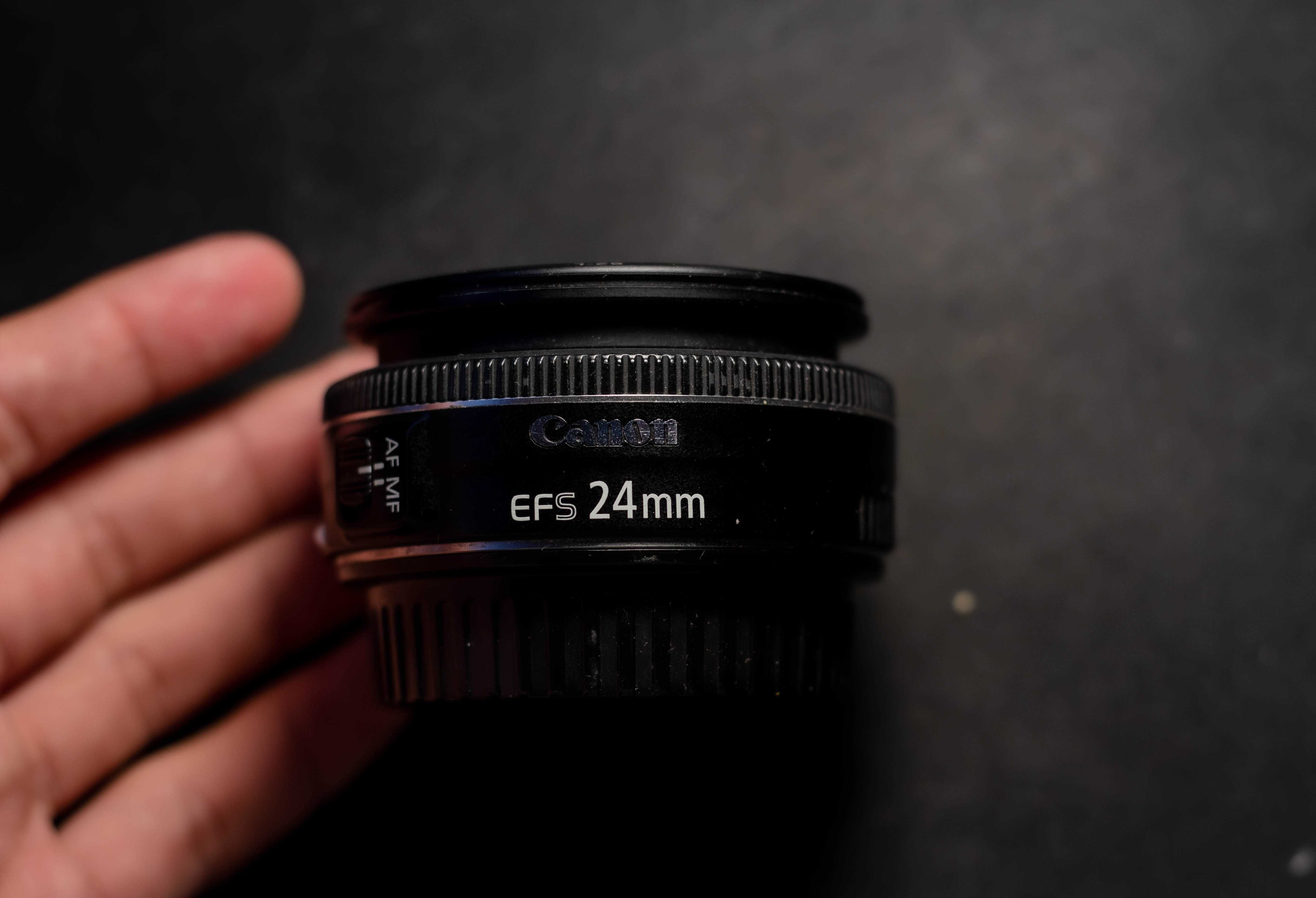 Canon Ef-s 24 mm f/2.8 STM