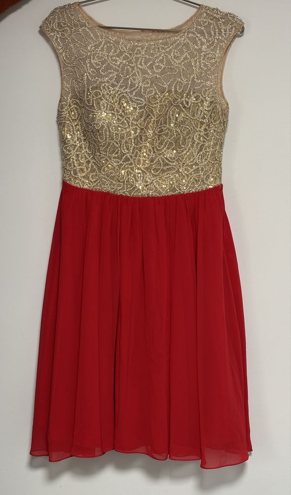 Rochie rosie cu paiete aurii