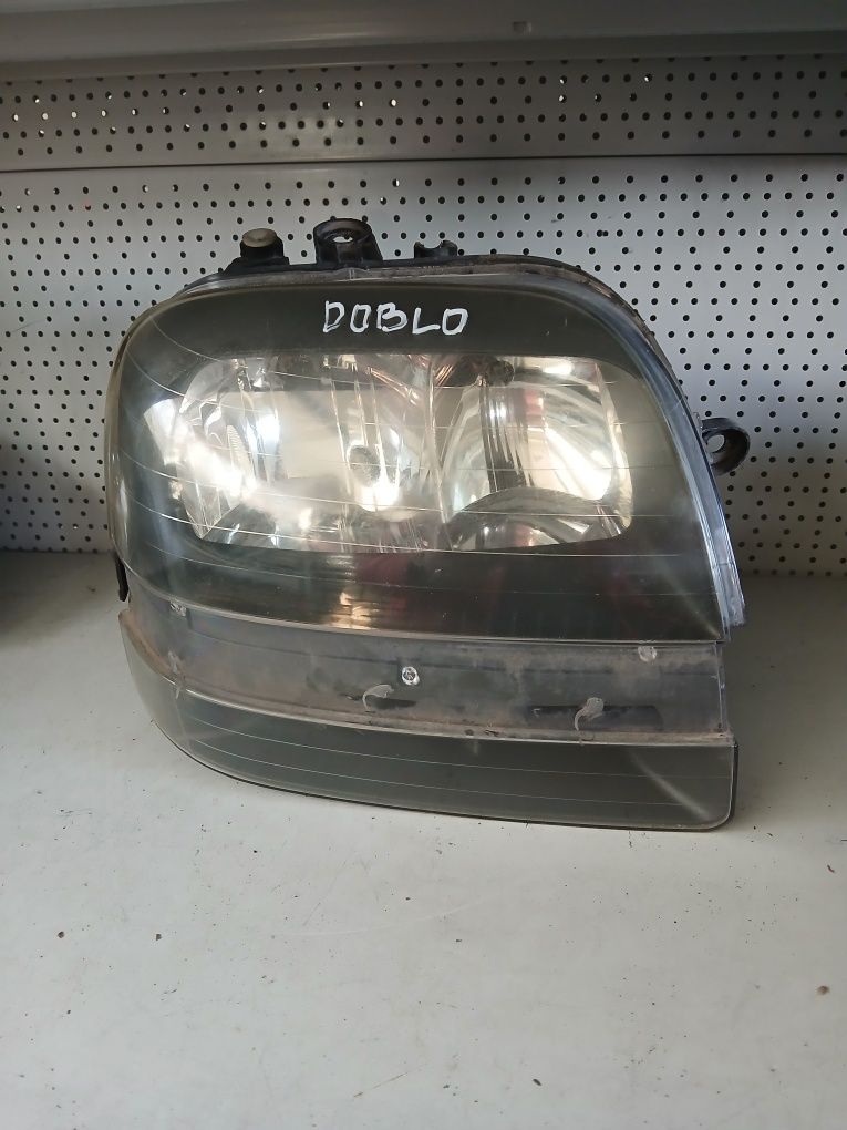 Фар десен  Fiat Doblo
