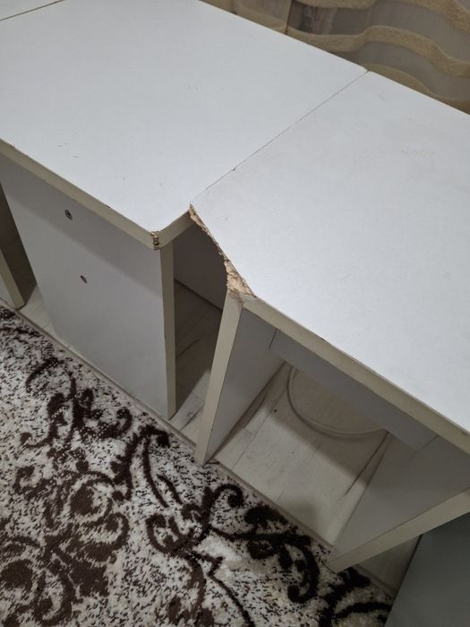 Бесплатно обеденный стол и 4 стула