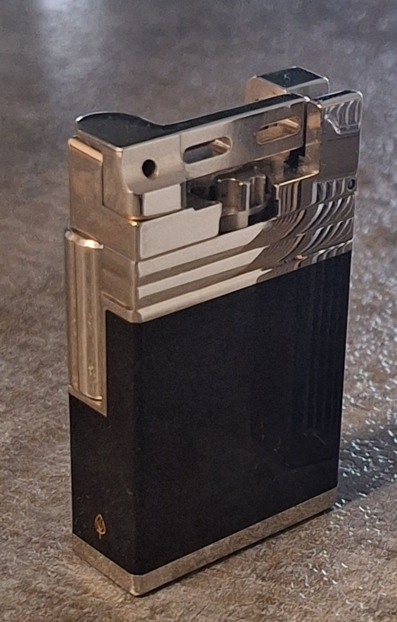 Запалка S.T. Dupont Urban Hammer