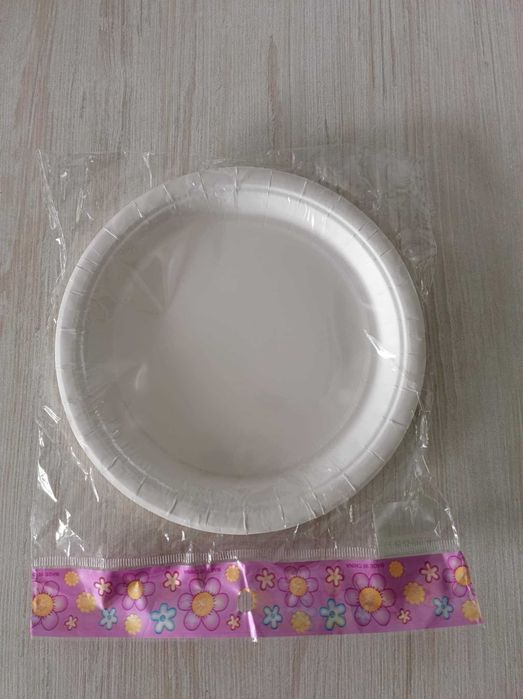 Еко картонени парти чинийки - 20 бр.