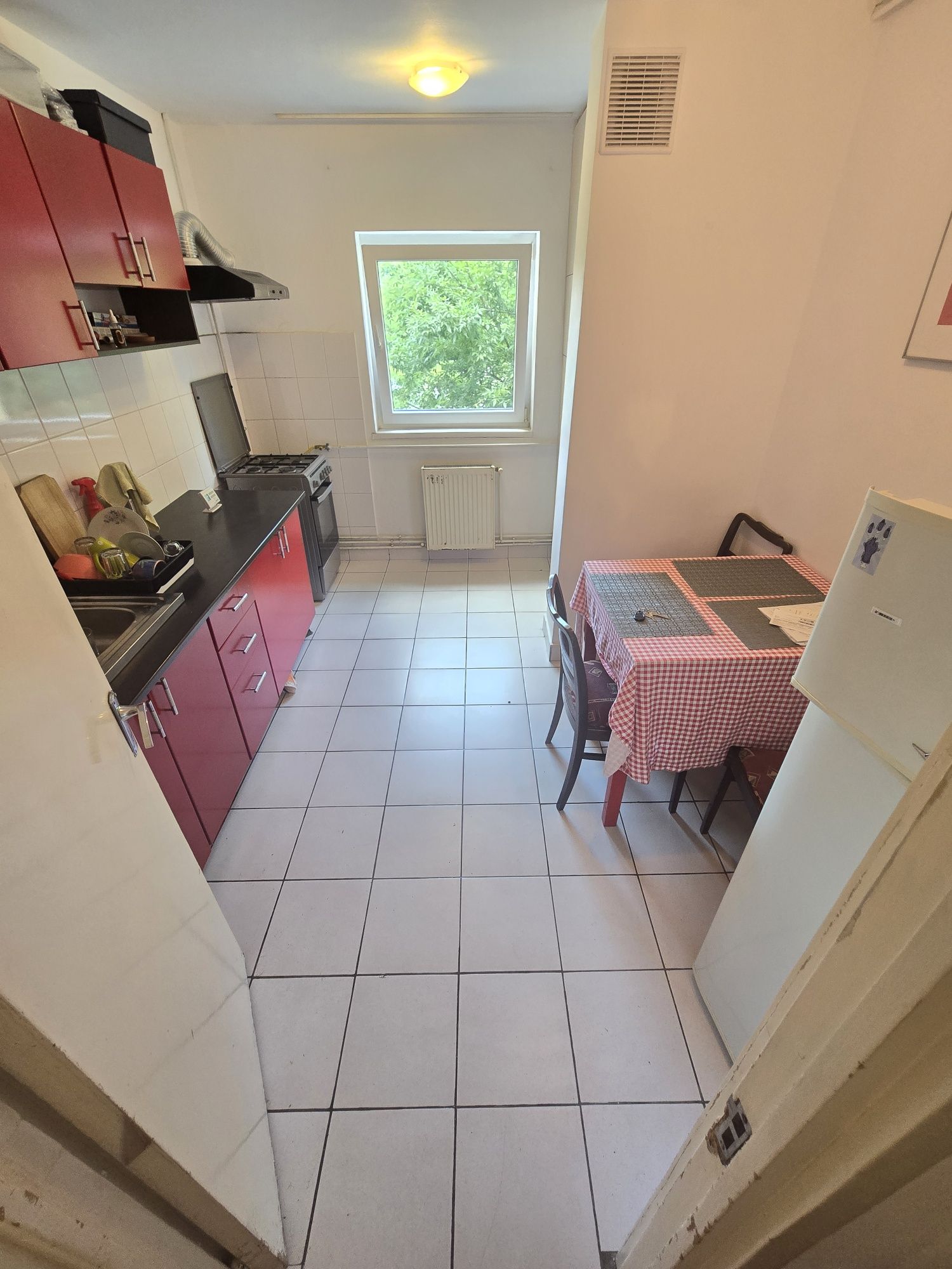 Apartament 3 camere Zorilor, etaj 2,  68 mp, 2 bai , CT