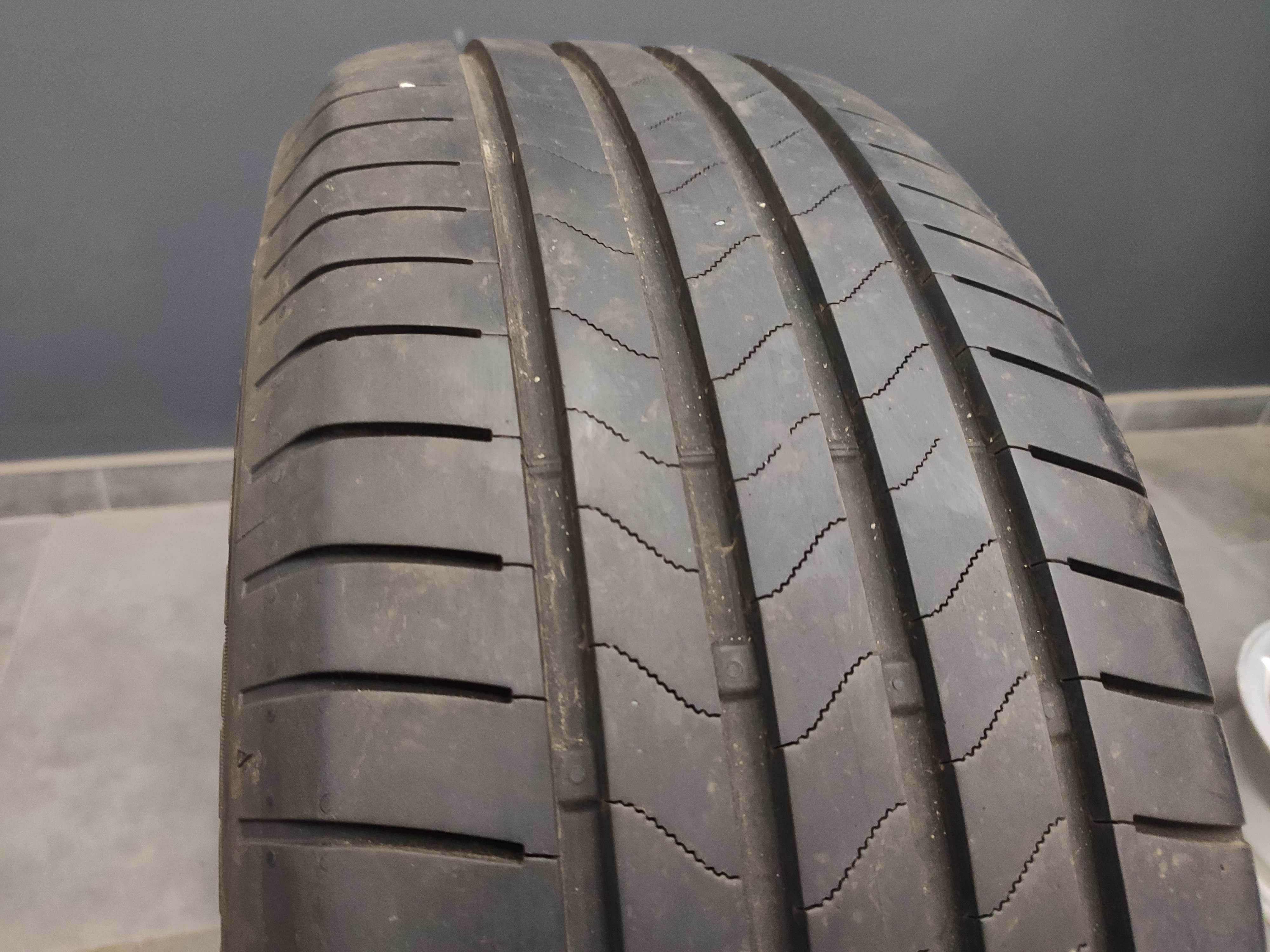 1бр Лятна Гума 235 60 17 - Bridgestone Turanza 6 - DOT 2023