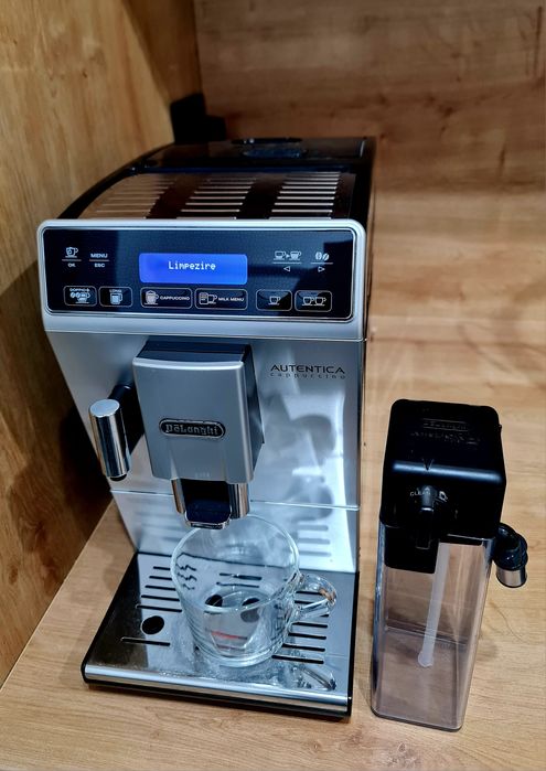 DeLonghi Autentica Cappuccino