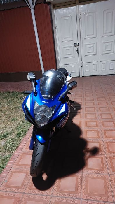 Suzuki gsx 750 holati ideal 8000$