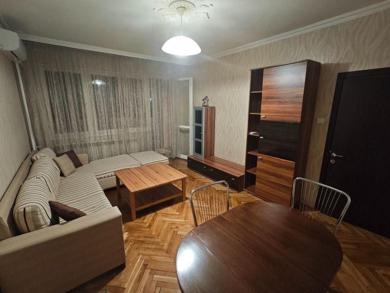Двустаен апартамент под наем в ж.к. Свобода, 2214804