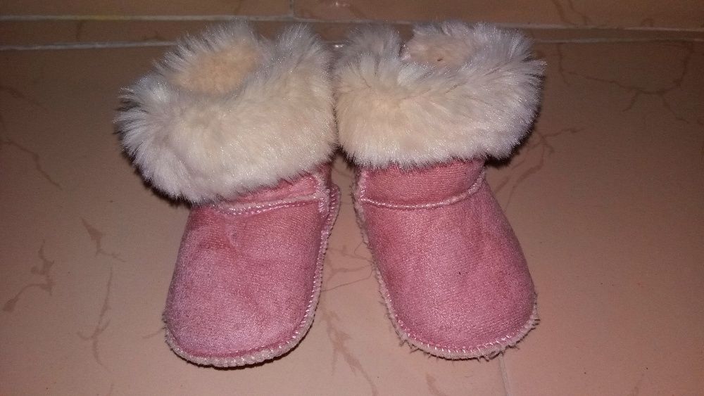 Н&М бебешки ботушки с кожички