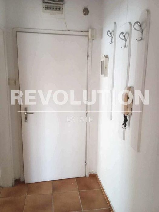 Дава се под наем Четиристаен апартамент в Варна, Генералите - 50 кв.м за 350 € - Снимка #4