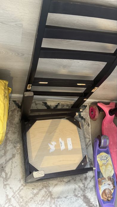 Стулья для кухни и гостиной