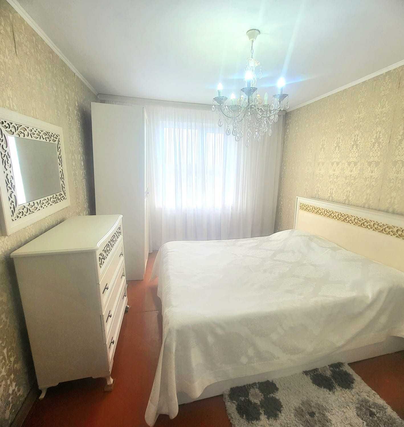 Продам 3 комнатную Улучшенную Мира