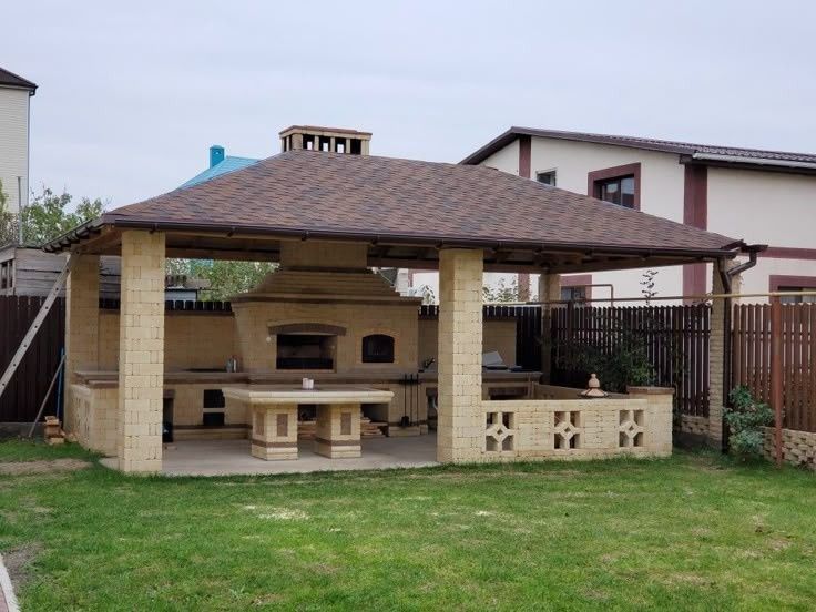 Foișoare și terase imobiliare de gradina