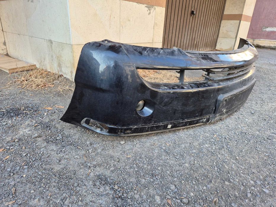 Подарявам предна броня от BMW Е46 330xi