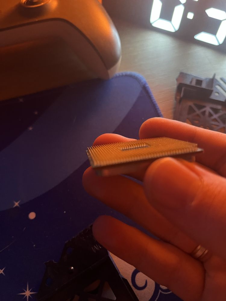 Ryzen 5 2600 (6 ядер 12 потоков)