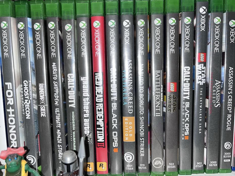 Xbox one X 1TB 1 controller si 12 jocuri