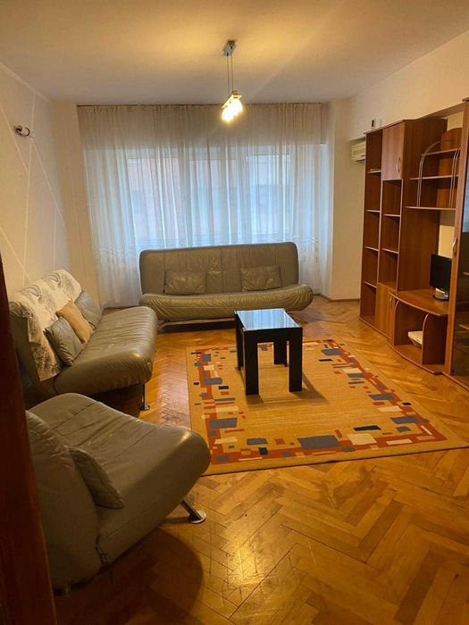 Apartament de inchiriat 3 camere, ultracentral Bacau