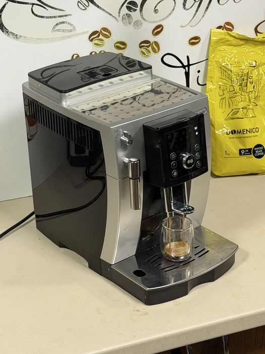 Кафемашина кафе автомат delonghi magnifica S с гаранция