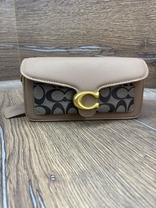 Дамски чанти Coach различни размери