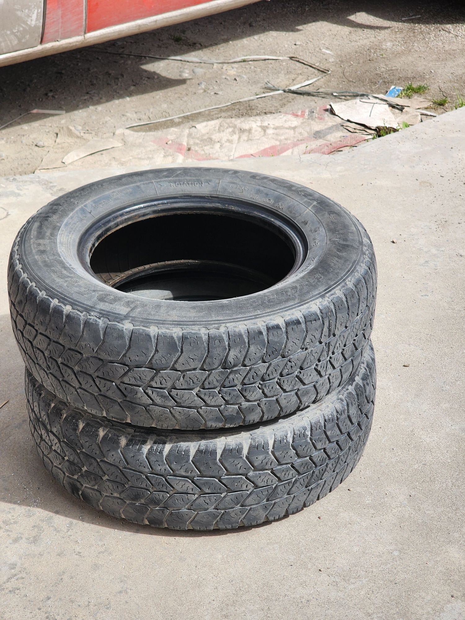 Goodyear 225/70 R15 C M+S 112/110R