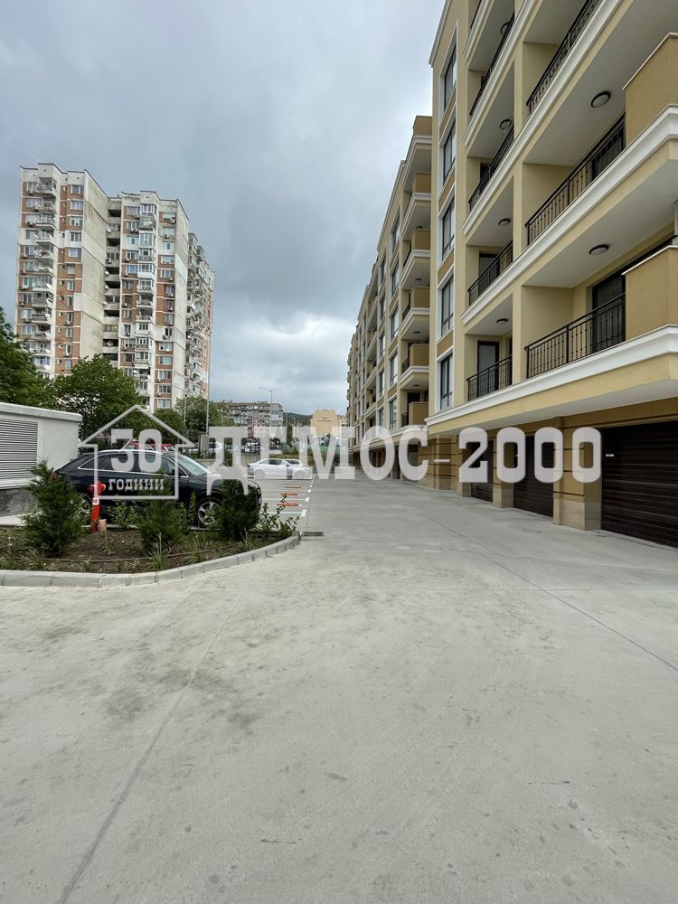 Дава се под наем Гараж / Паркомясто в Варна, Възраждане 1 - 17 кв.м за 61.2 € - Снимка #1