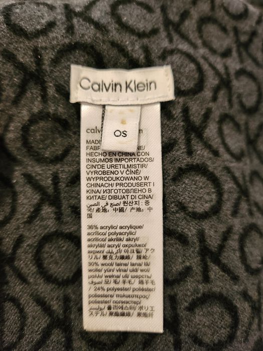 Оригинален шал Calvin Klein