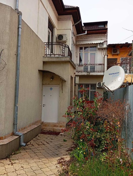 Particular vand vila P+1+M zona Vitan Dudesti