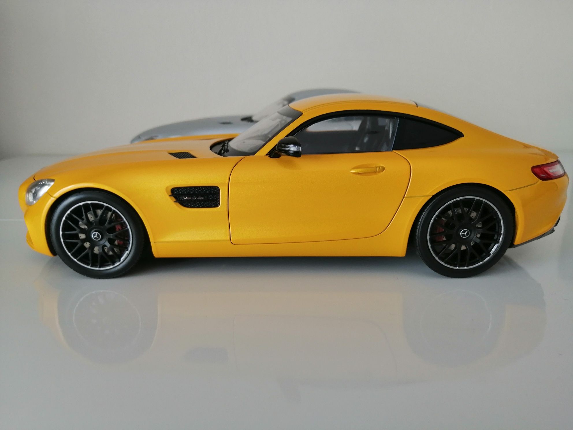 Mercedes AMG GTs, Norev 1:18