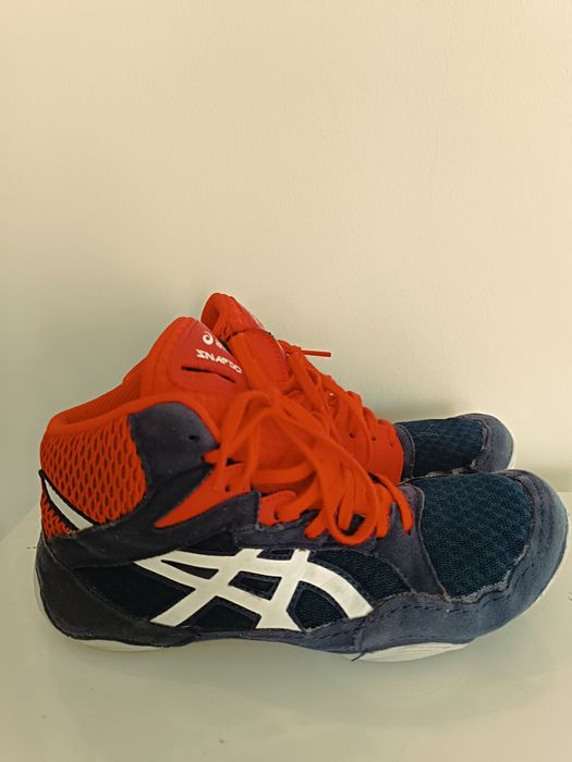 Обувки за борба борцовки на Asics