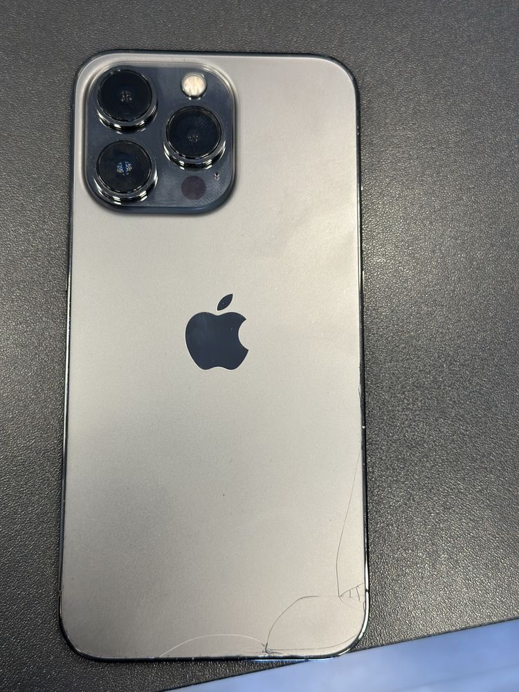 Vand Iphone 13 pro