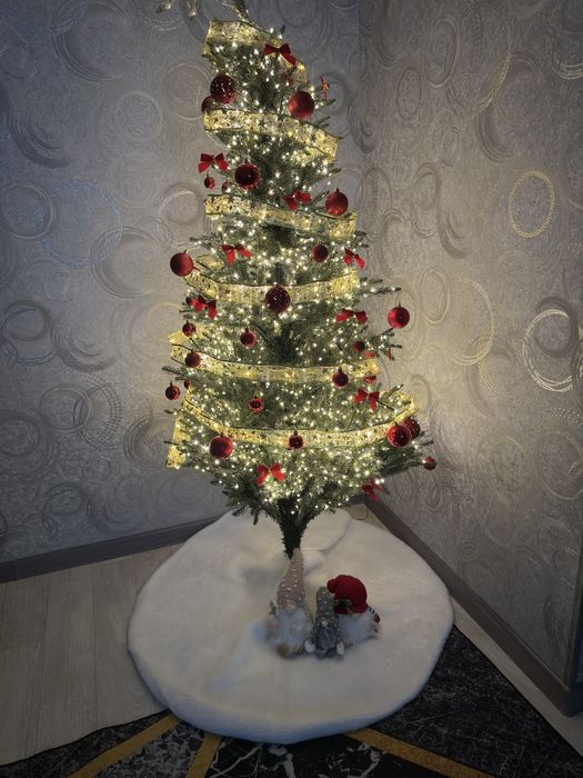 Новогодняя ёлка Астанинская разборная 185 см диаметр нижних веток 100