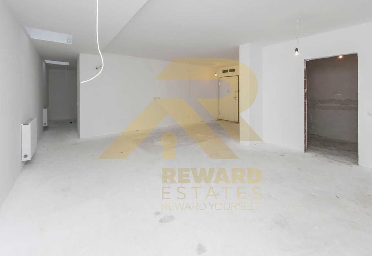 Продава се Двустаен апартамент в София, Изгрев - 71 кв.м за 2155 €/кв.м - Снимка #4