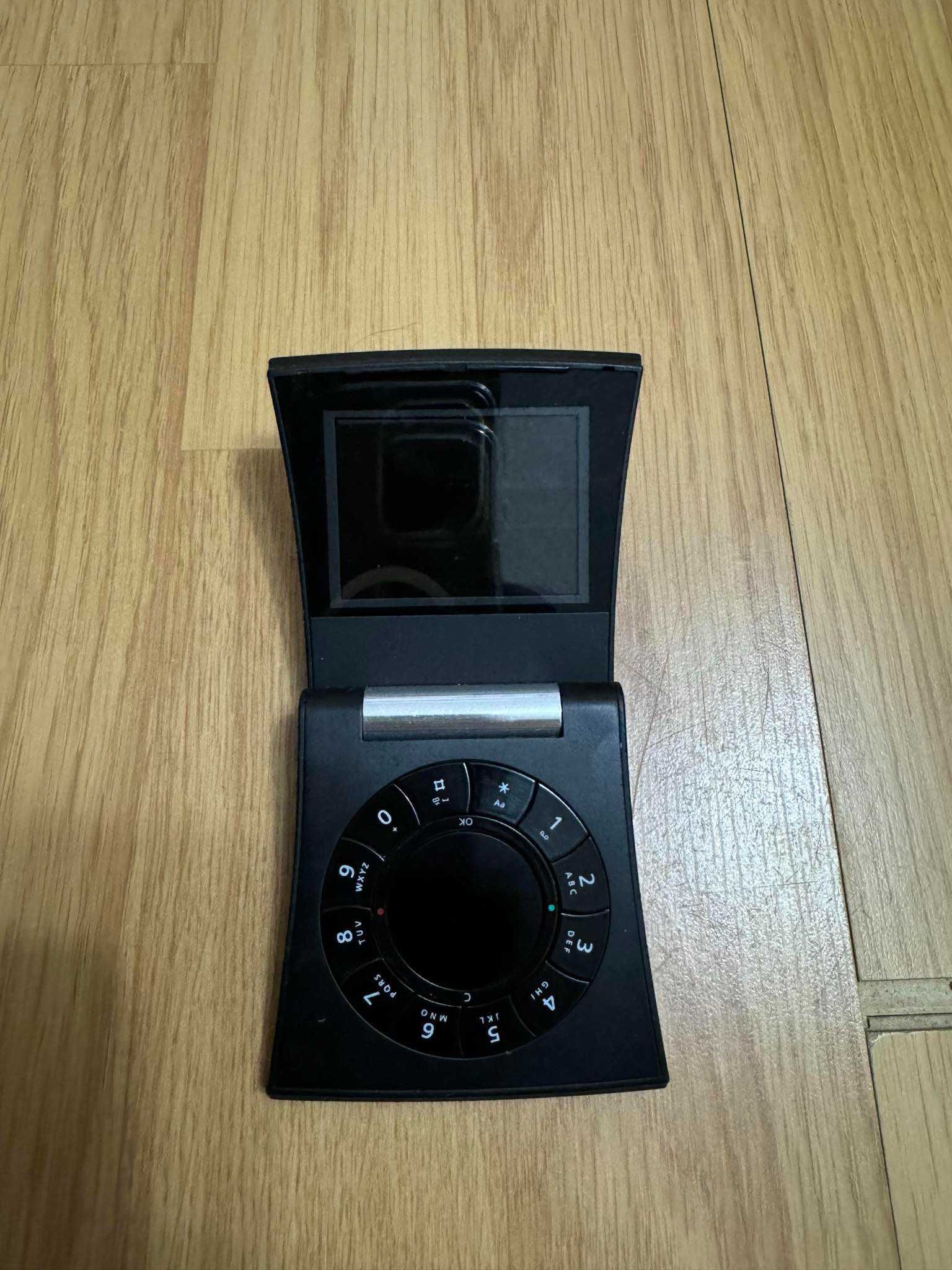 Samsung SGH-E910 Serene B&O Telefon foarte rar de "Muzeu"