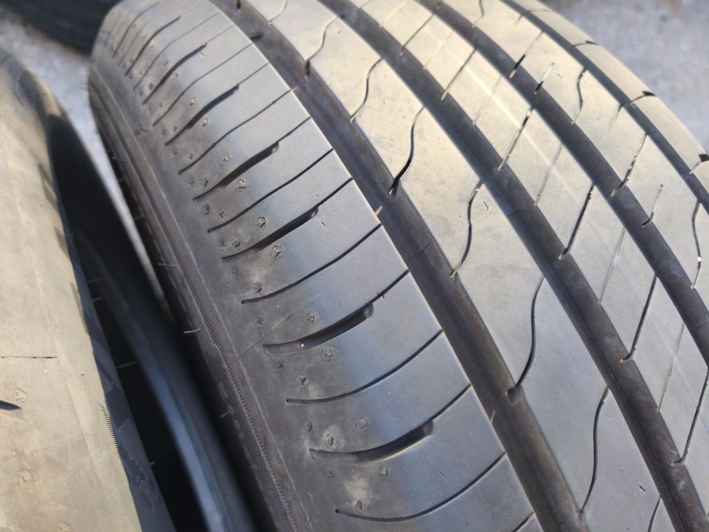 215/60/17" 4бр Good year efficient grip suv,dot5223,7mm
