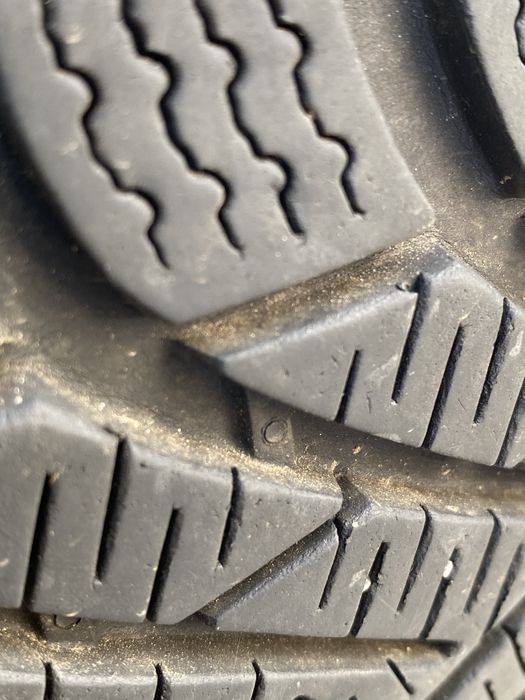 Vand jante volvo R15 + anvelope 195 65 r15 m+s