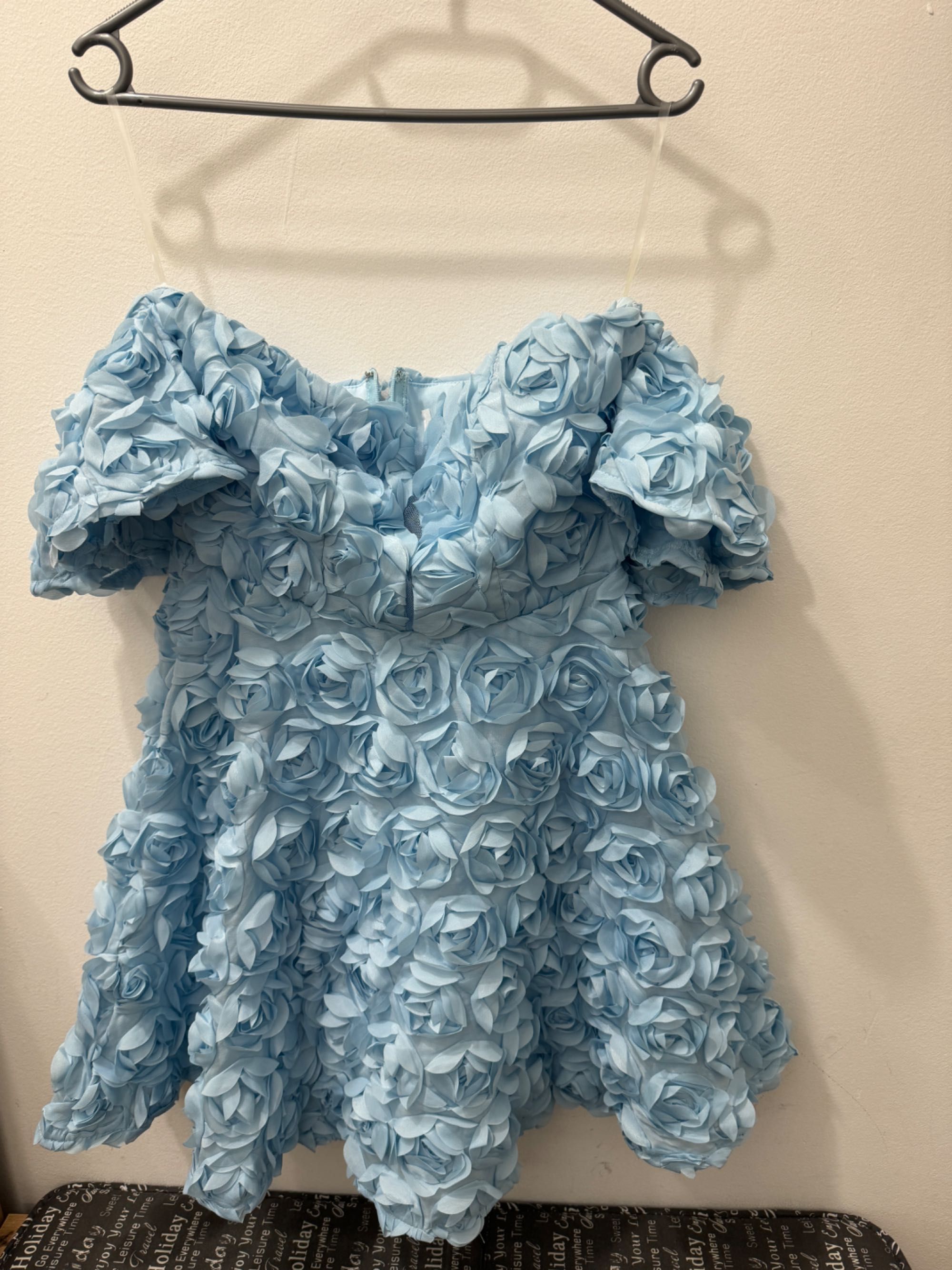 Синя рокля с 3Д цветя